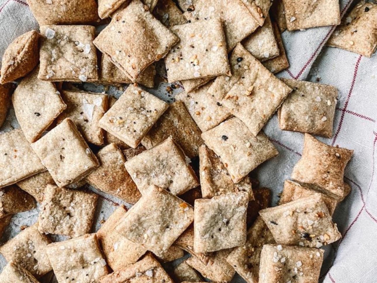 Sourdough cheese crackers